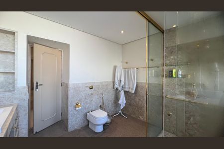 Apartamento à venda com 380m², 4 quartos e 3 vagasBanheiro da Suíte 3