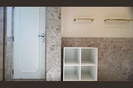 Apartamento à venda com 380m², 4 quartos e 3 vagasBanheiro da Suíte 1 e 2