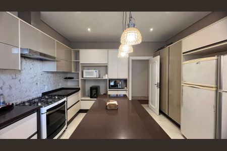 Apartamento à venda com 380m², 4 quartos e 3 vagasCozinha