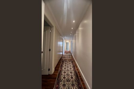 Apartamento à venda com 380m², 4 quartos e 3 vagasCorredor