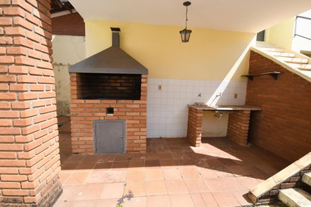 Casa à venda com 166m², 4 quartos e 3 vagasChurrasqueira