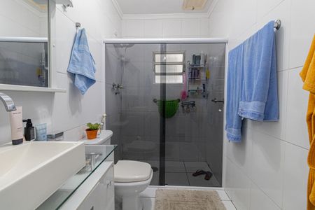 Casa à venda com 160m², 4 quartos e 1 vagaBanheiro Suíte 1