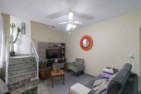 Casa à venda com 160m², 4 quartos e 1 vagaSala