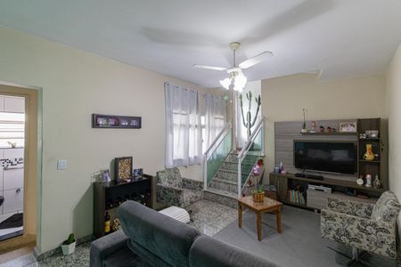 Casa à venda com 160m², 4 quartos e 1 vagaSala