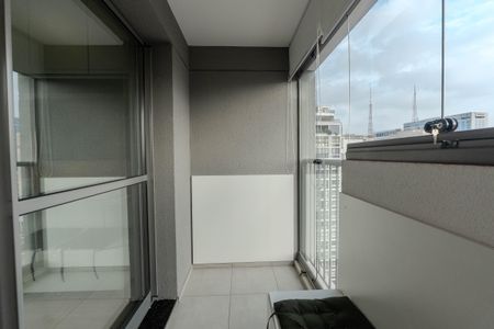 Studio à venda com 26m², 1 quarto e sem vaga Studio à venda com 26m², 1 quarto e sem vagaSacada