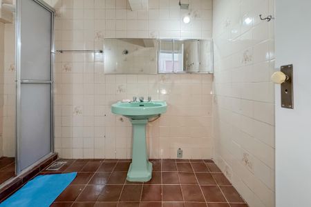 Apartamento à venda com 112m², 2 quartos e sem vagaBanheiro Corredor