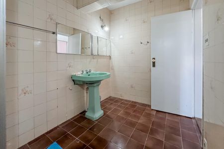 Apartamento à venda com 112m², 2 quartos e sem vagaBanheiro Corredor