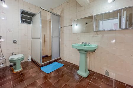 Apartamento à venda com 112m², 2 quartos e sem vagaBanheiro Corredor