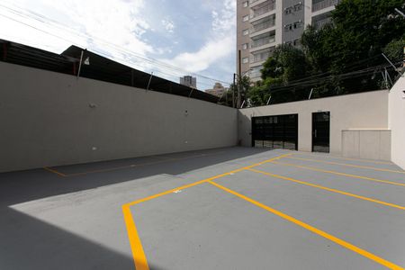 Apartamento para alugar com 42m², 2 quartos e 1 vaga Apartamento para alugar com 42m², 2 quartos e 1 vagaGaragem