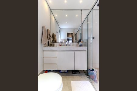 Apartamento à venda com 170m², 3 quartos e 3 vagasBanheiro da Suíte 1