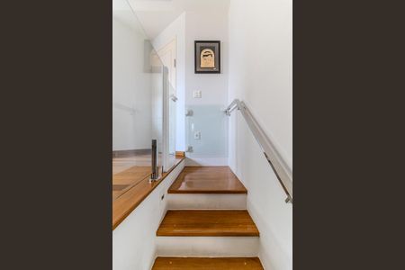 Apartamento à venda com 170m², 3 quartos e 3 vagasEscada