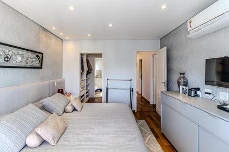 Apartamento à venda com 170m², 3 quartos e 3 vagasSuíte 1