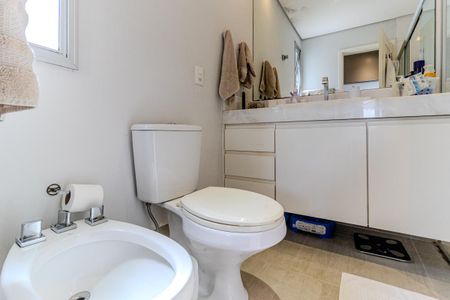 Apartamento à venda com 170m², 3 quartos e 3 vagasBanheiro da Suíte 1