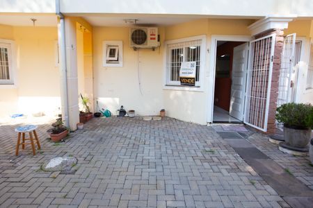 Casa de condomínio à venda com 88m², 2 quartos e 1 vaga Casa de condomínio à venda com 88m², 2 quartos e 1 vagaFachada da casa + Vaga de garagem