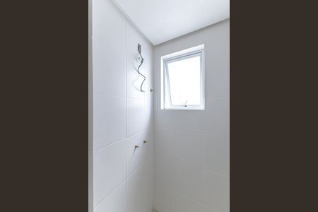 Apartamento à venda com 71m², 2 quartos e 1 vagaBanheiro Social