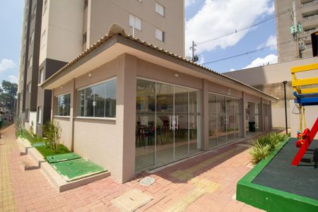 Apartamento para alugar com 45m², 2 quartos e 1 vaga Apartamento para alugar com 45m², 2 quartos e 1 vagaÁrea comum - Salão de festas