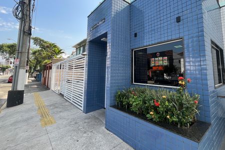 Apartamento para alugar com 65m², 2 quartos e 1 vagaFachada e portaria