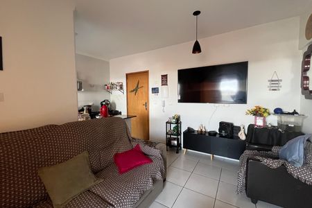 Apartamento para alugar com 65m², 2 quartos e 1 vagaSala