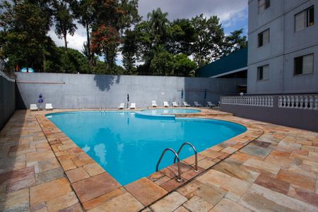 Apartamento à venda com 60m², 2 quartos e 1 vagaÁrea comum - Piscina