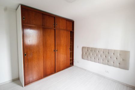 Apartamento à venda com 106m², 3 quartos e 2 vagasQuarto 2