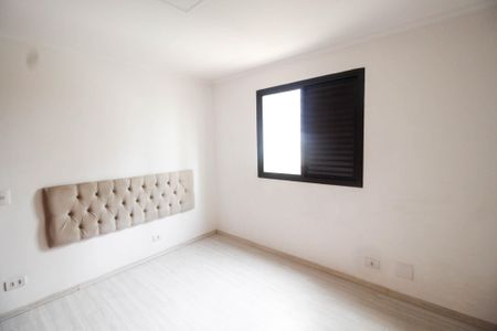 Apartamento à venda com 106m², 3 quartos e 2 vagasQuarto 2