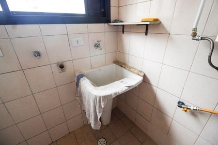 Apartamento à venda com 106m², 3 quartos e 2 vagasÁrea de serviço