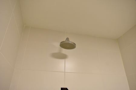 Studio para alugar com 27m², 0 quarto e sem vaga Studio para alugar com 27m², 0 quarto e sem vagaStudio Banheiro