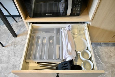 Studio para alugar com 27m², 0 quarto e sem vaga Studio para alugar com 27m², 0 quarto e sem vagaStudio