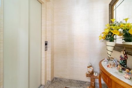 Apartamento à venda com 144m², 3 quartos e 3 vagasHall privativo