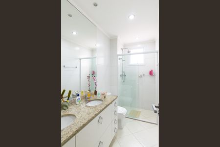 Apartamento à venda com 144m², 3 quartos e 3 vagasBanheiro da Suíte