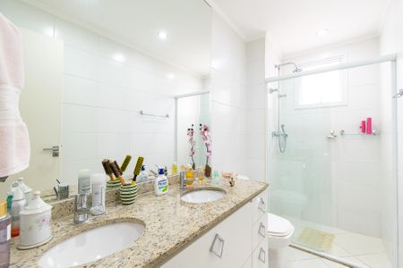 Apartamento à venda com 144m², 3 quartos e 3 vagasBanheiro da Suíte