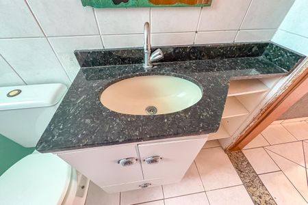 Casa de condomínio à venda com 112m², 3 quartos e 2 vagas Casa de condomínio à venda com 112m², 3 quartos e 2 vagasBanheiro