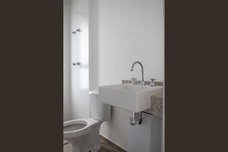 Apartamento à venda com 68m², 2 quartos e 1 vagaBanheiro da Suíte 1