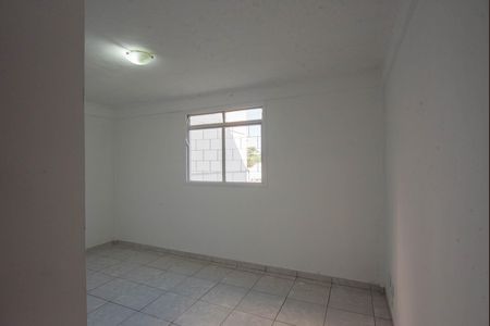 Apartamento à venda com 74m², 2 quartos e 1 vagaSala