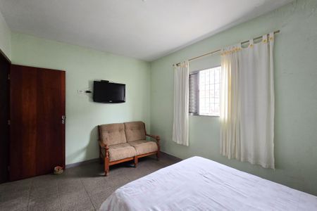 Casa à venda com 556m², 3 quartos e 5 vagasQuarto 2