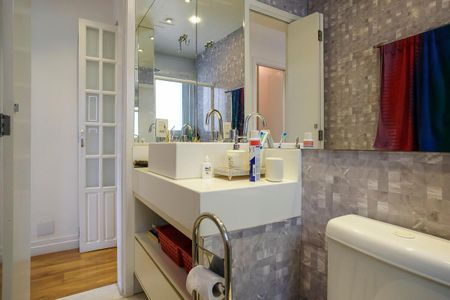 Apartamento à venda com 128m², 3 quartos e 2 vagasBanheiro