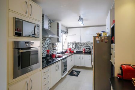 Apartamento à venda com 128m², 3 quartos e 2 vagasCozinha