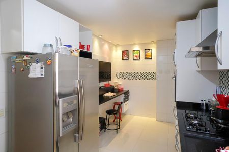 Apartamento à venda com 128m², 3 quartos e 2 vagasCozinha