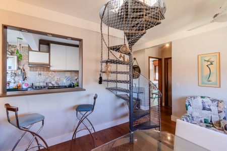 Apartamento à venda com 140m², 2 quartos e 1 vaga Apartamento à venda com 140m², 2 quartos e 1 vagaSala