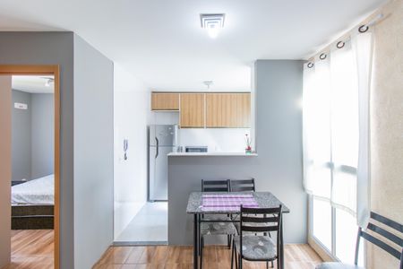 Apartamento para alugar com 38m², 2 quartos e 1 vaga Apartamento para alugar com 38m², 2 quartos e 1 vagaSala