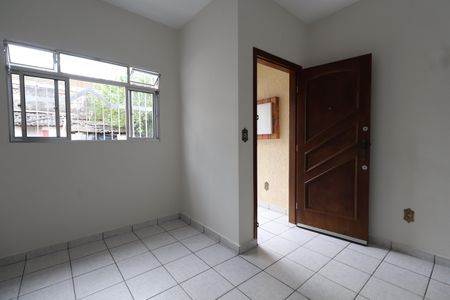Casa de condomínio à venda com 82m², 1 quarto e 1 vagaSala