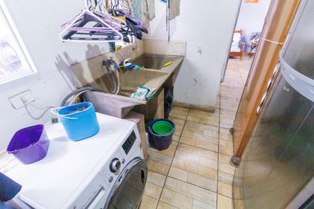 Casa à venda com 380m², 4 quartos e 4 vagas Casa à venda com 380m², 4 quartos e 4 vagasÁrea de Serviço