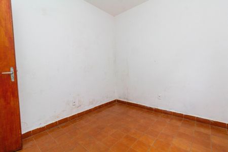 Casa à venda com 380m², 4 quartos e 4 vagas Casa à venda com 380m², 4 quartos e 4 vagasEdícula: Quarto