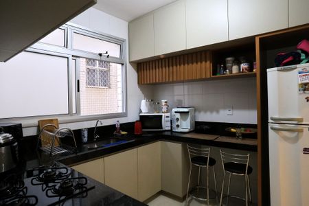 Apartamento à venda com 115m², 4 quartos e 3 vagasCozinha