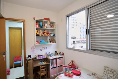 Apartamento à venda com 115m², 4 quartos e 3 vagasSuíte 2