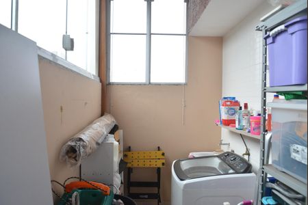 Apartamento à venda com 100m², 2 quartos e 1 vagaÁrea de Serviço