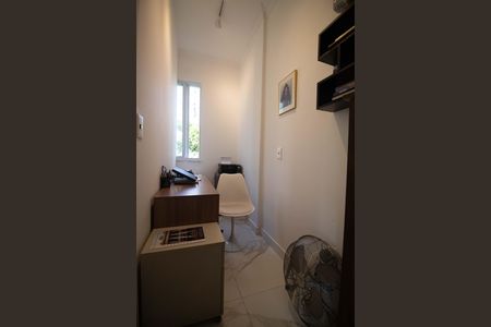 Apartamento à venda com 70m², 2 quartos e sem vaga Apartamento à venda com 70m², 2 quartos e sem vagaEscritório