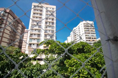 Apartamento à venda com 70m², 2 quartos e sem vaga Apartamento à venda com 70m², 2 quartos e sem vagaEscritório - Vista