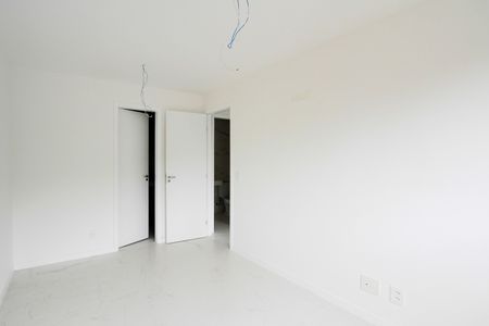 Apartamento à venda com 76m², 2 quartos e 2 vagasQuarto 2 suíte