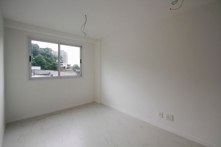 Apartamento à venda com 76m², 2 quartos e 2 vagasQuarto 2 suíte